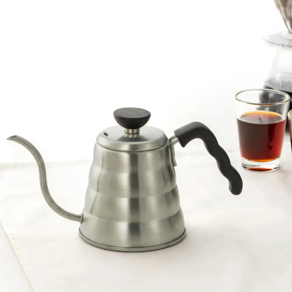 Czajnik Hario Buono 700 ml ze stali nierdzewnej – idealny do precyzyjnego zalewania kawy metodą pour-over