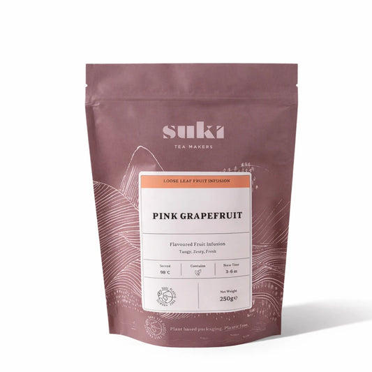 Herbata owocowa Suki Tea Pink Grapefruit 250 g – opakowanie herbaty liściastej na białym tle