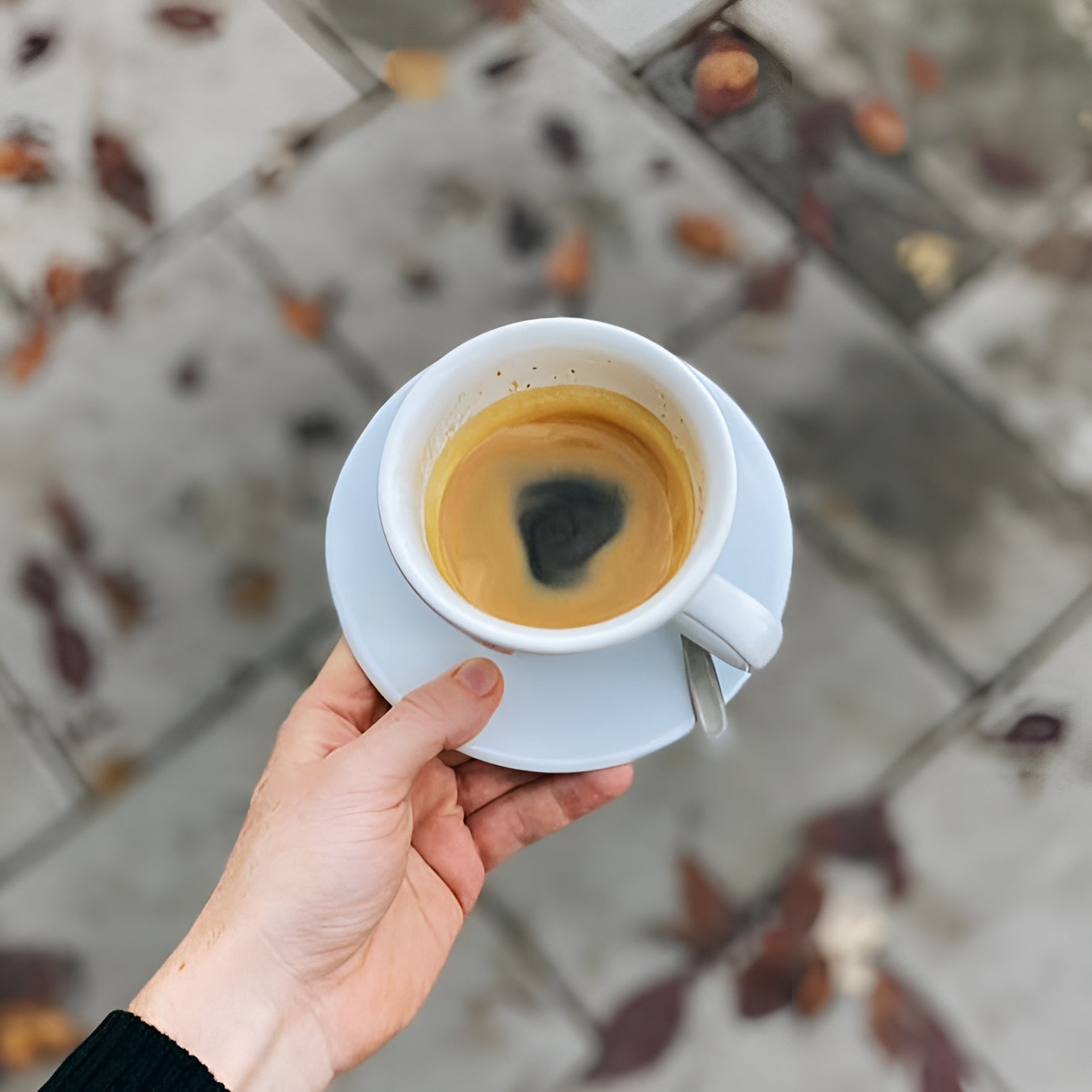 Świeża kawa espresso blend 007 lifestyle picture - Palarnia JAVA Coffee Roasters